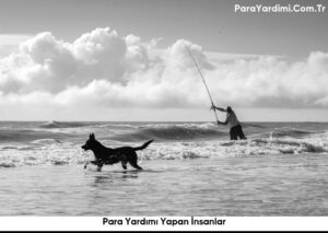 Para Yardımı Yapan İnsanlar